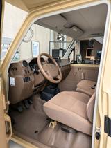 Toyota Landcruiser GRJ 79 - Allradantrieb Land