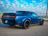 Dodge Challenger 5.7 R/T LSD Brembo - blaue Dodge Challenger