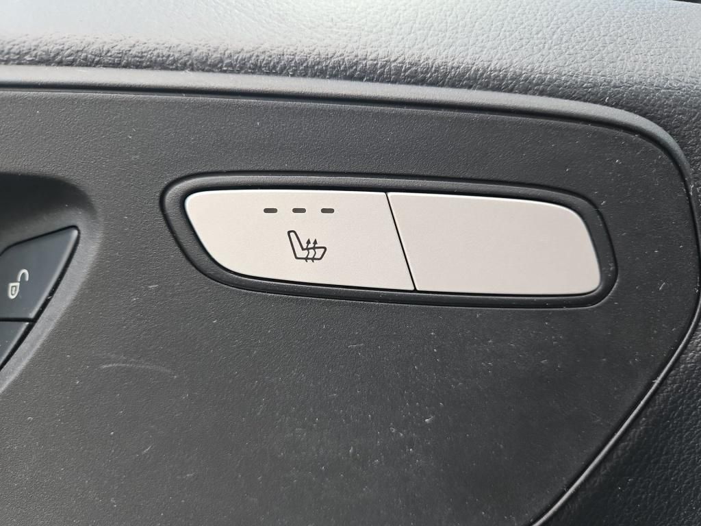 Fahrzeugabbildung Mercedes-Benz Vito 114 Kasten Extralang LED-ILS AHK 2xST SHZ