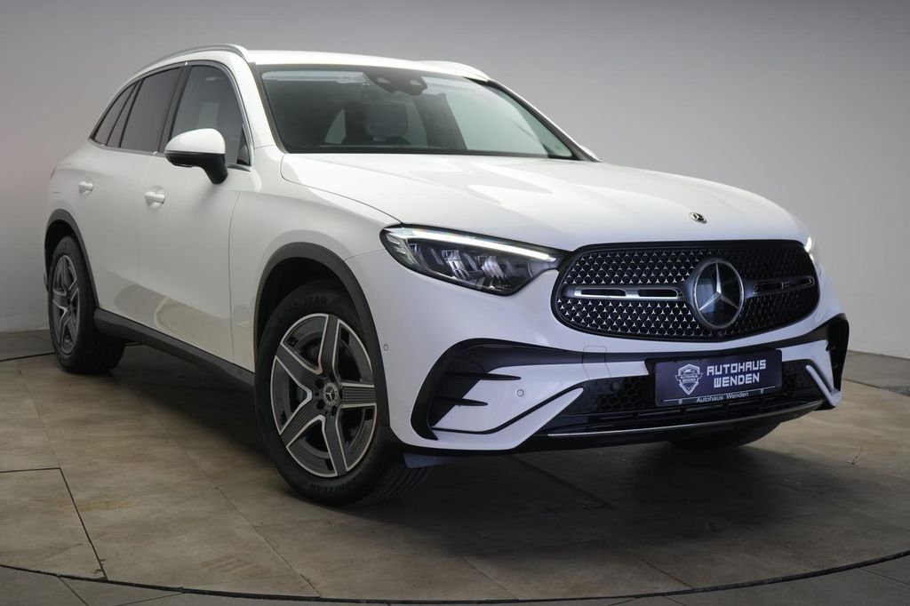 Image of Mercedes-Benz GLC 300