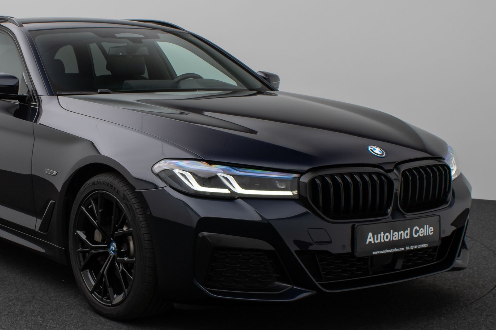 Fahrzeugabbildung BMW 530e xD M Sport Panorama Laser 360°HUD DAB H/K