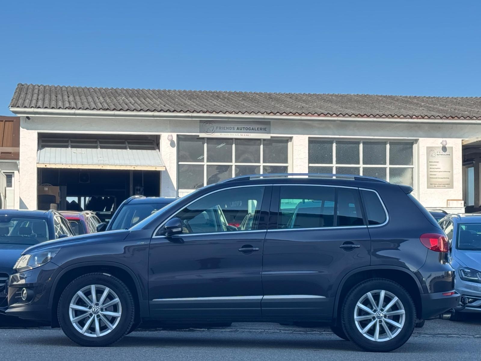 Volkswagen Tiguan Lounge Sport & Style*KAMERA*AHK*