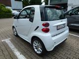Smart ForTwo   MHD 52kW*Klima*Navi*Servo*SHZ*Garantie* - Smart ForTwo in Duisburg