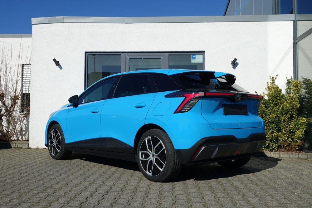 MG4 LUXURY 150KW 64 kWh 7J Garantie SOFORT! imagem 3