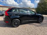 Volvo XC60 Momentum AWD - gebrauchte Volvo XC60 aus dem Jahr 2010