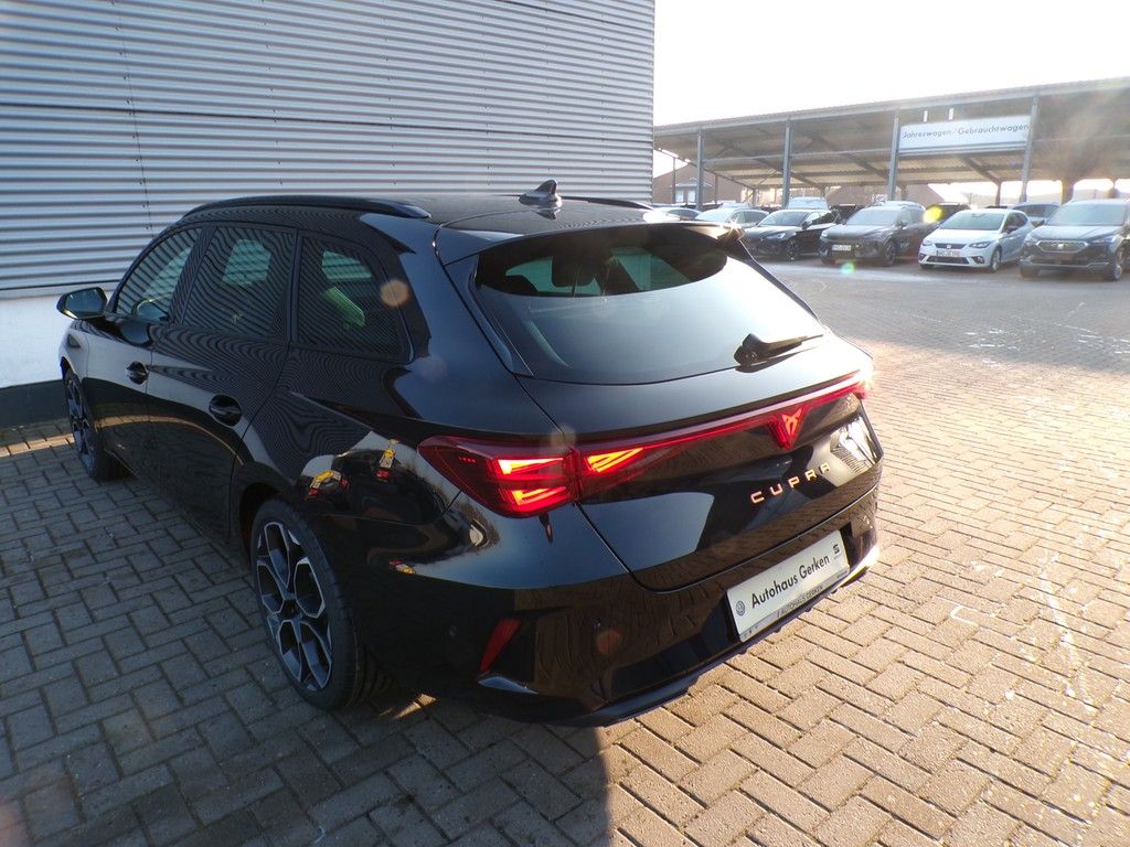 Fahrzeugabbildung CUPRA Leon Sportstourer 2.0 TSI 4Drive DSG