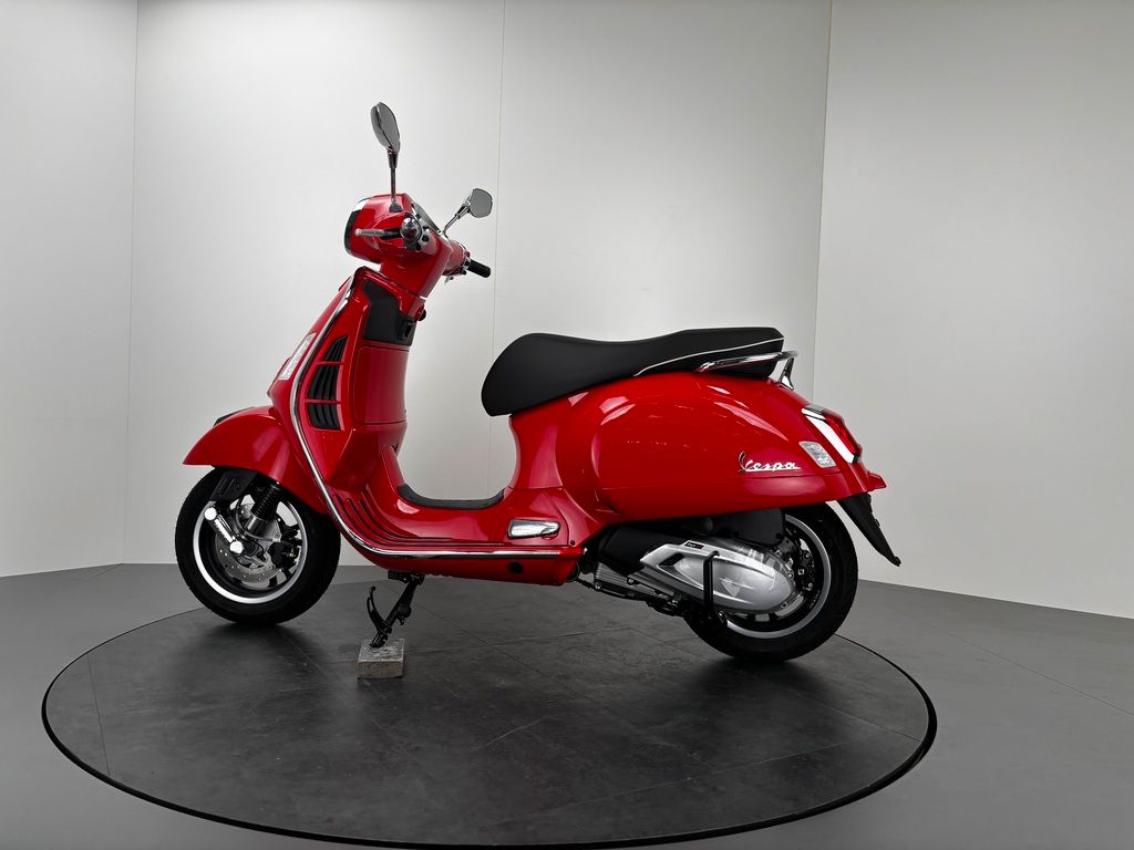 Fahrzeugabbildung Vespa GTS 310 SUPER E5+ *NEUFAHRZEUG/GARANTIE*