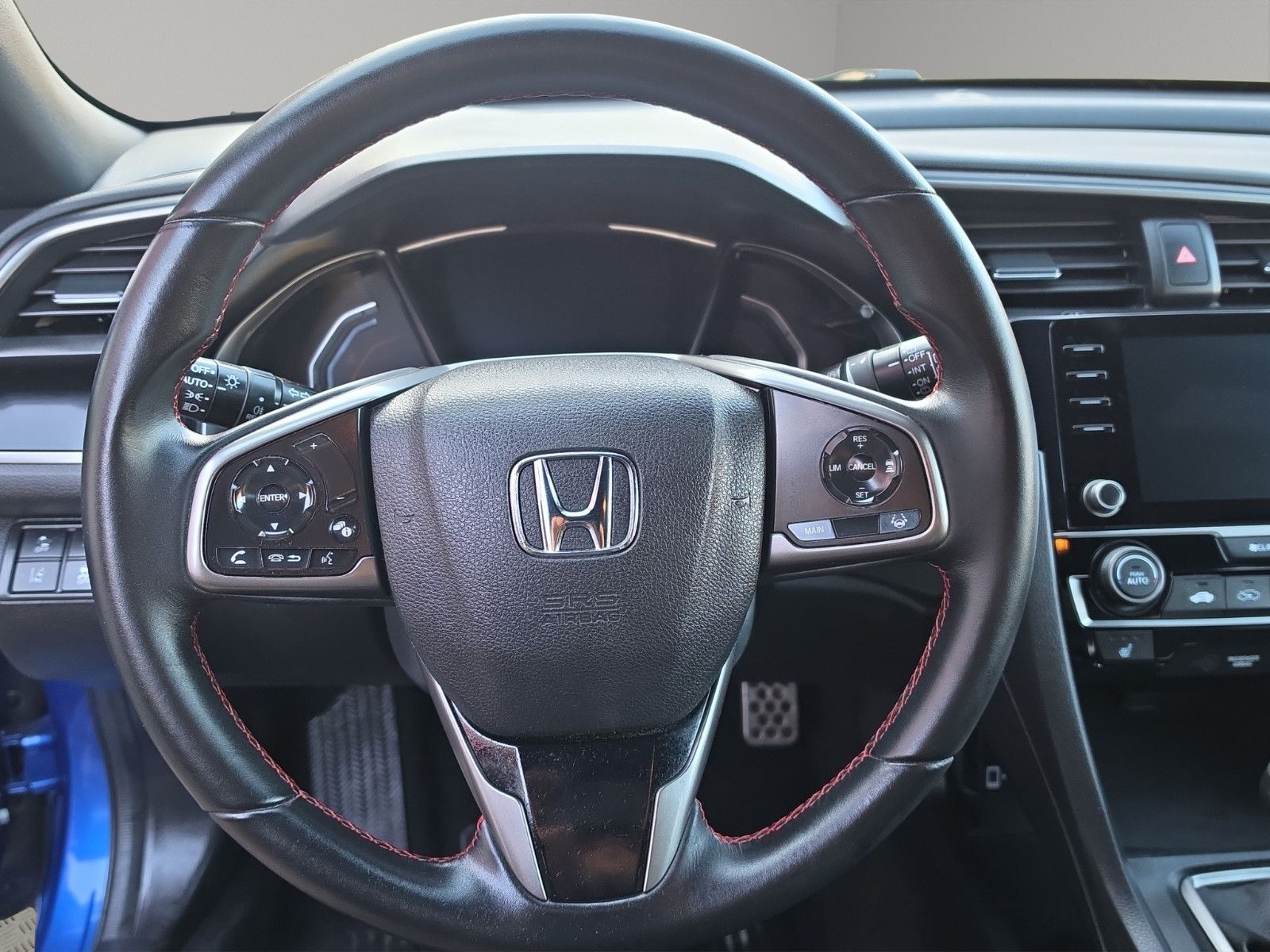 Fahrzeugabbildung Honda Civic Lim. 5-trg. 1.0 Comfort Sport NAVI LED ACC