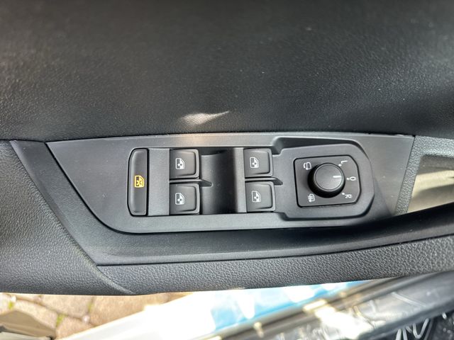 Karoq Selection 2.0 TDI, AHK, pACC, Navi DSG