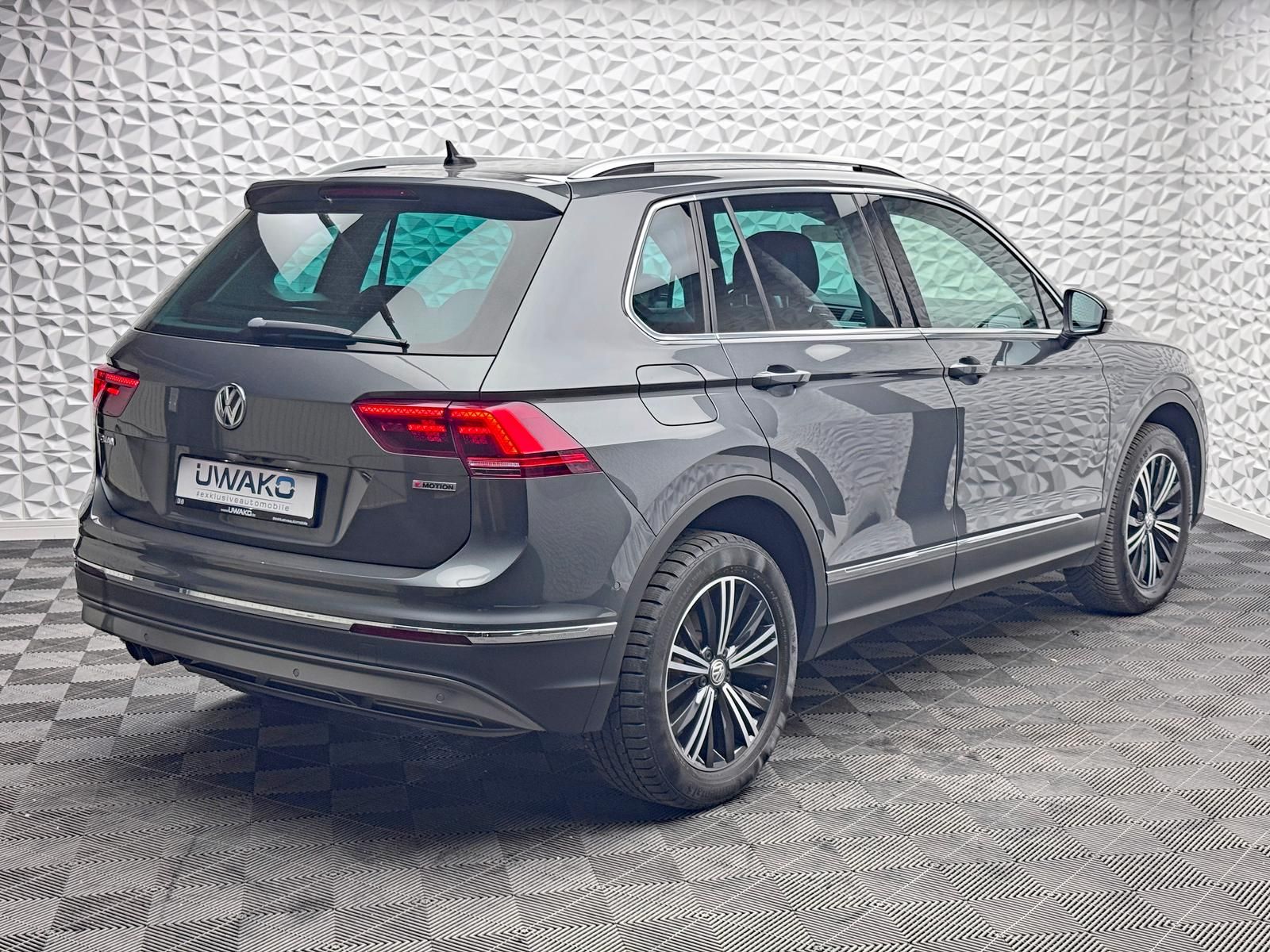 Fahrzeugabbildung Volkswagen 2.0 TSI IQ 4MOTION/HIGHLINE/ACC/VIRTUAL/HUD/RCAM