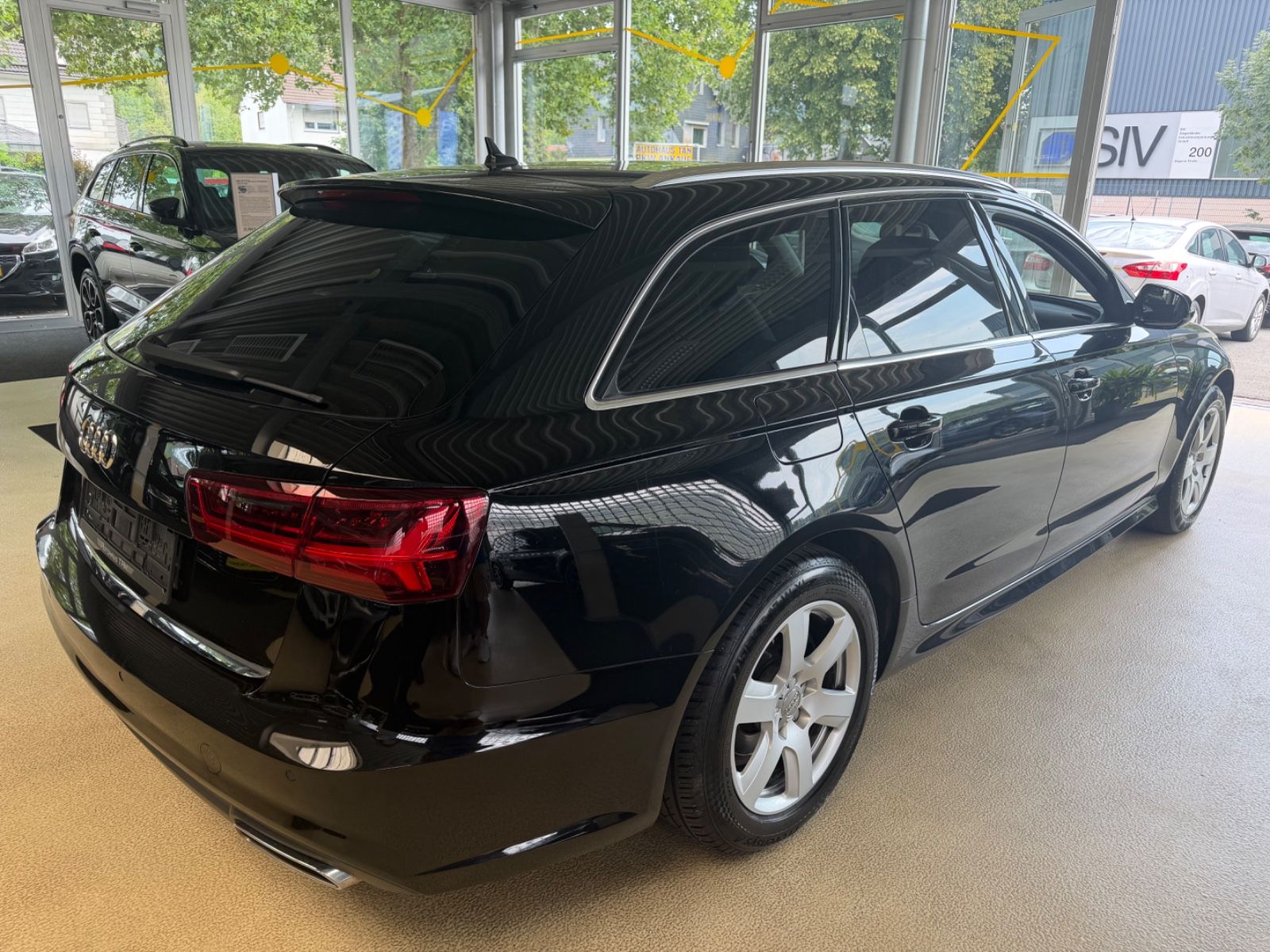 Fahrzeugabbildung Audi A6 Avant 2.0 TDI ultra