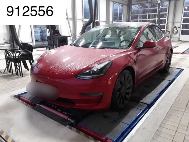 Tesla Model 3 Performance Dual 20″ Ryzen Wärmepumpe