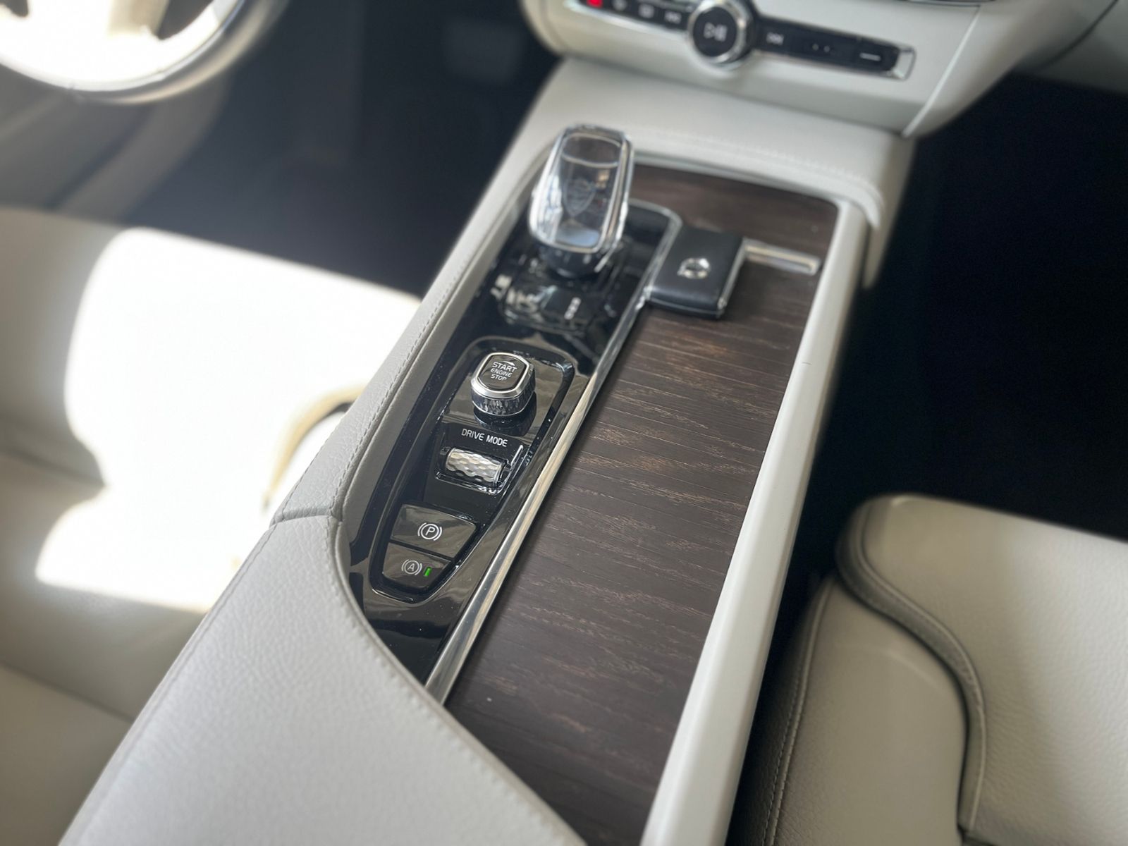 Fahrzeugabbildung Volvo V90 Kombi Inscription LED NAVI LEDER AHK