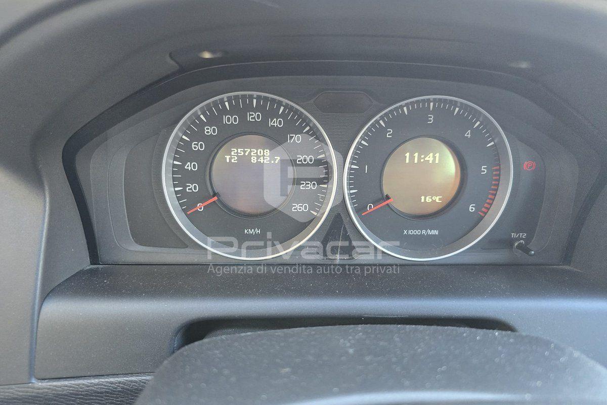 Volvo XC60 2011 — photo 15