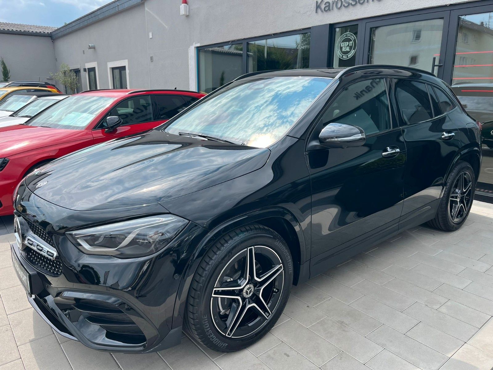 Fahrzeugabbildung Mercedes-Benz GLA 200 GLA -Klasse GLA 200 AMG Line Edition
