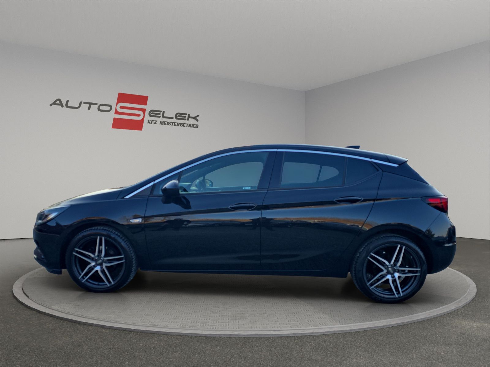 Fahrzeugabbildung Opel Astra K Dynamic+LED+NAVI+TEMPOMAT+SPURASISTENT