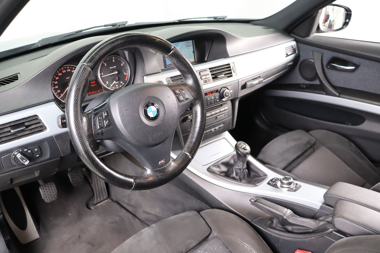 Fahrzeugabbildung BMW 320 d xDrive M-Paket * Xenon * Navi * Alcantara