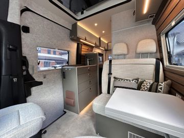 HYMER  ERIBA  HYMERCAR Grand Canyon S CrossOver 600 4x4 Winterpaket  