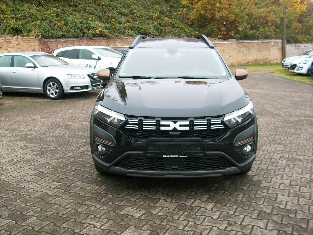 Dacia Jogger TCe 110 Extreme+ 7-Sitzer, AC, PDC, Navi
