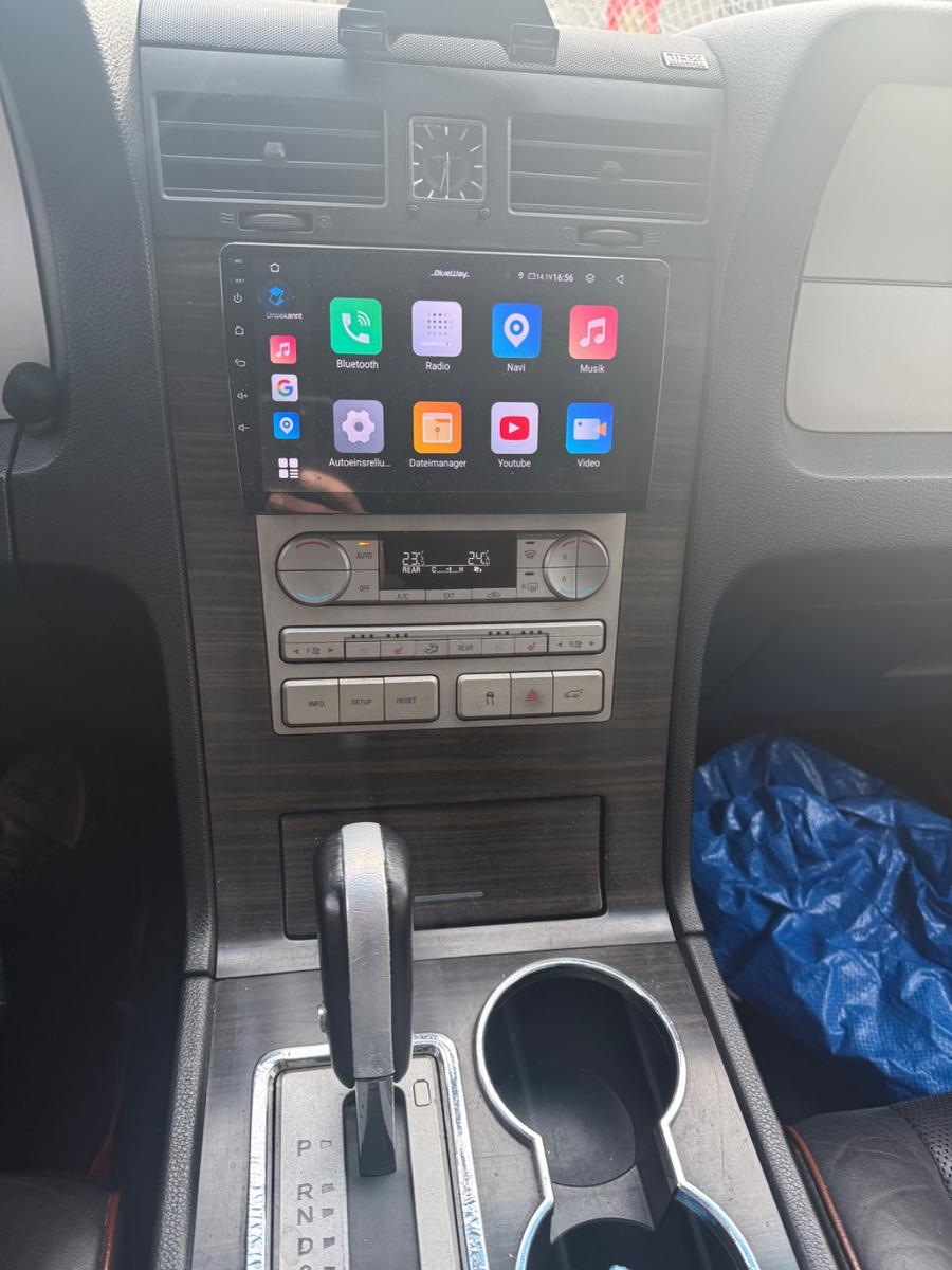 Lincoln Navigator