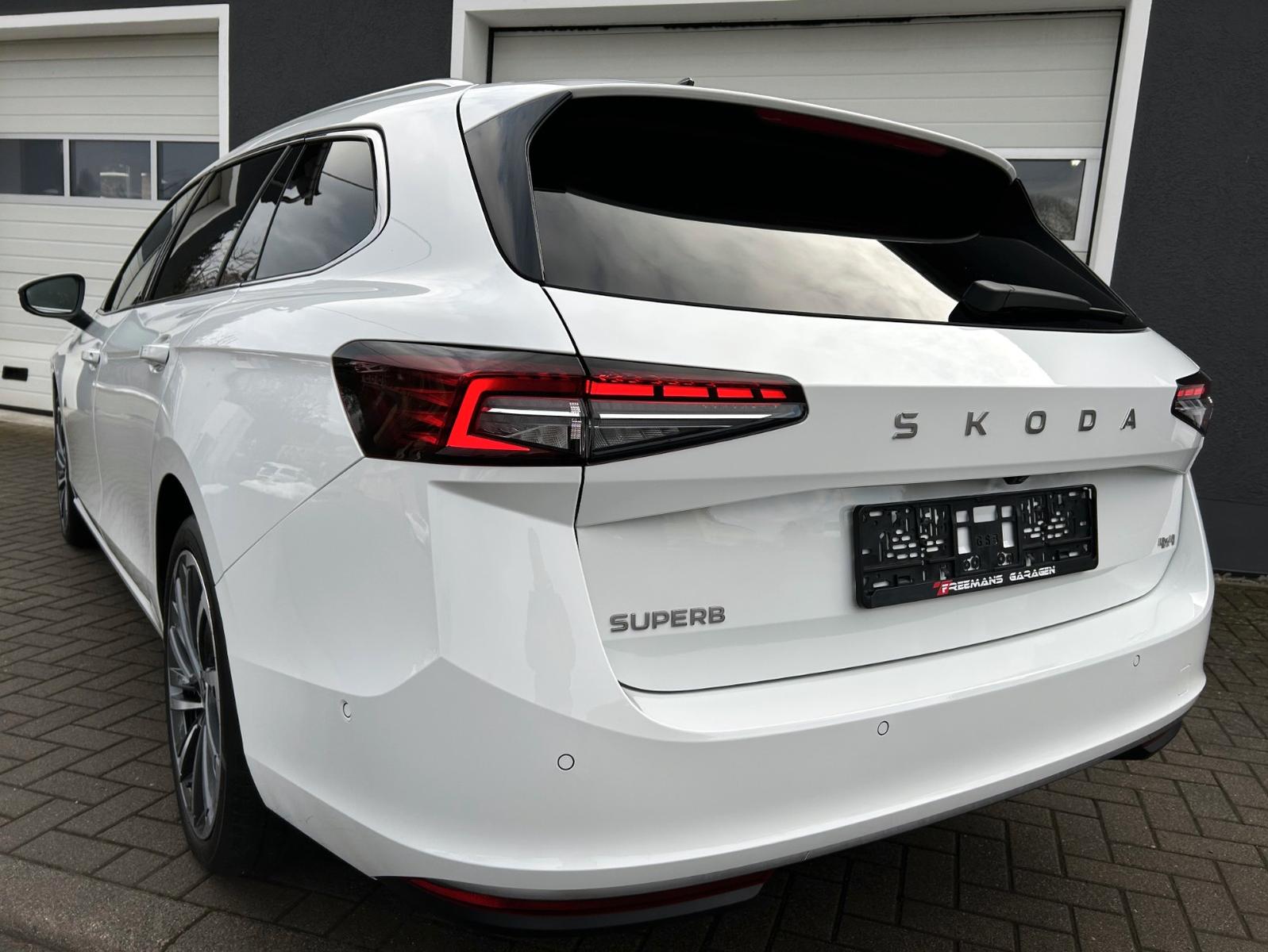 Skoda SUPERB COMBI 4x4 L&K*STHEIZ*VOLL*GARANTIE-2030*