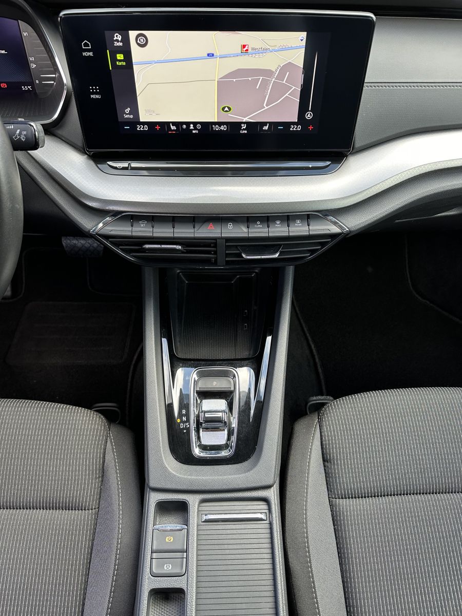Fahrzeugabbildung SKODA Octavia 2.0 TDI DSG Ambition NAV+LED+VCOCK+STDHZ