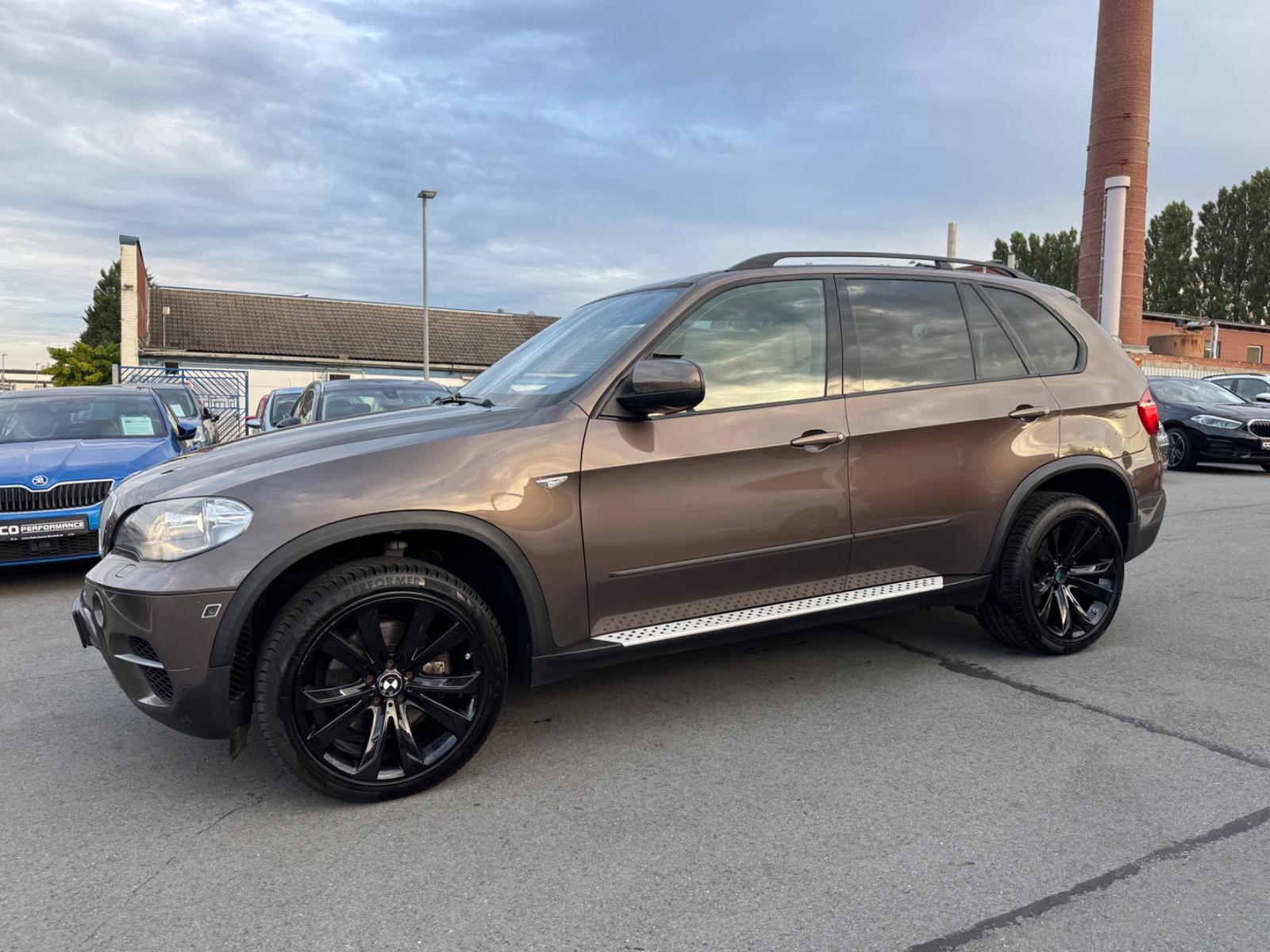 BMW X5 40d *XDRIVE*7SITZ*PANO*AHK*360K*HUD*TV*