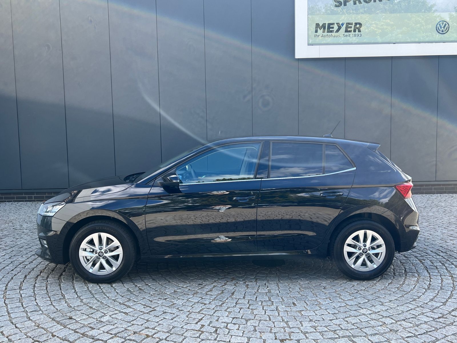Fahrzeugabbildung SKODA Fabia Selection 1.0 TSI DSG *LED, ACC, 15'-LM*