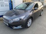 Ford Focus Titanium Automatic Neuer Motor - Ford Focus bis 15.000 Euro