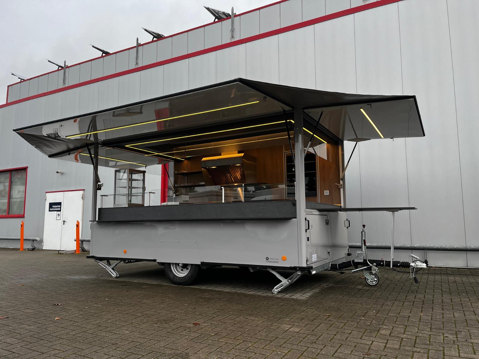 Esselmann Imbiss Foodtrailer Verkaufsanhänger