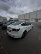 Tesla Model 3 SR, EAP, Querlenker neu, frei ab 09/25 - Tesla Model 3 von privat