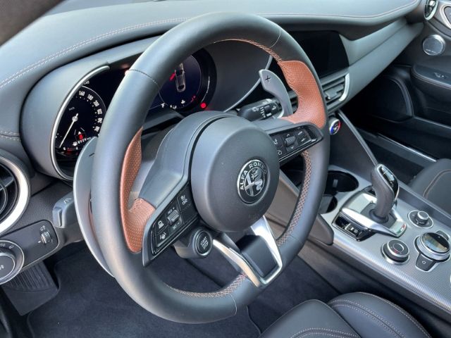 Fahrzeugabbildung Alfa Romeo Giulia 2.0Turbo 16V Intensa Q4 Autom. Kamera, Te