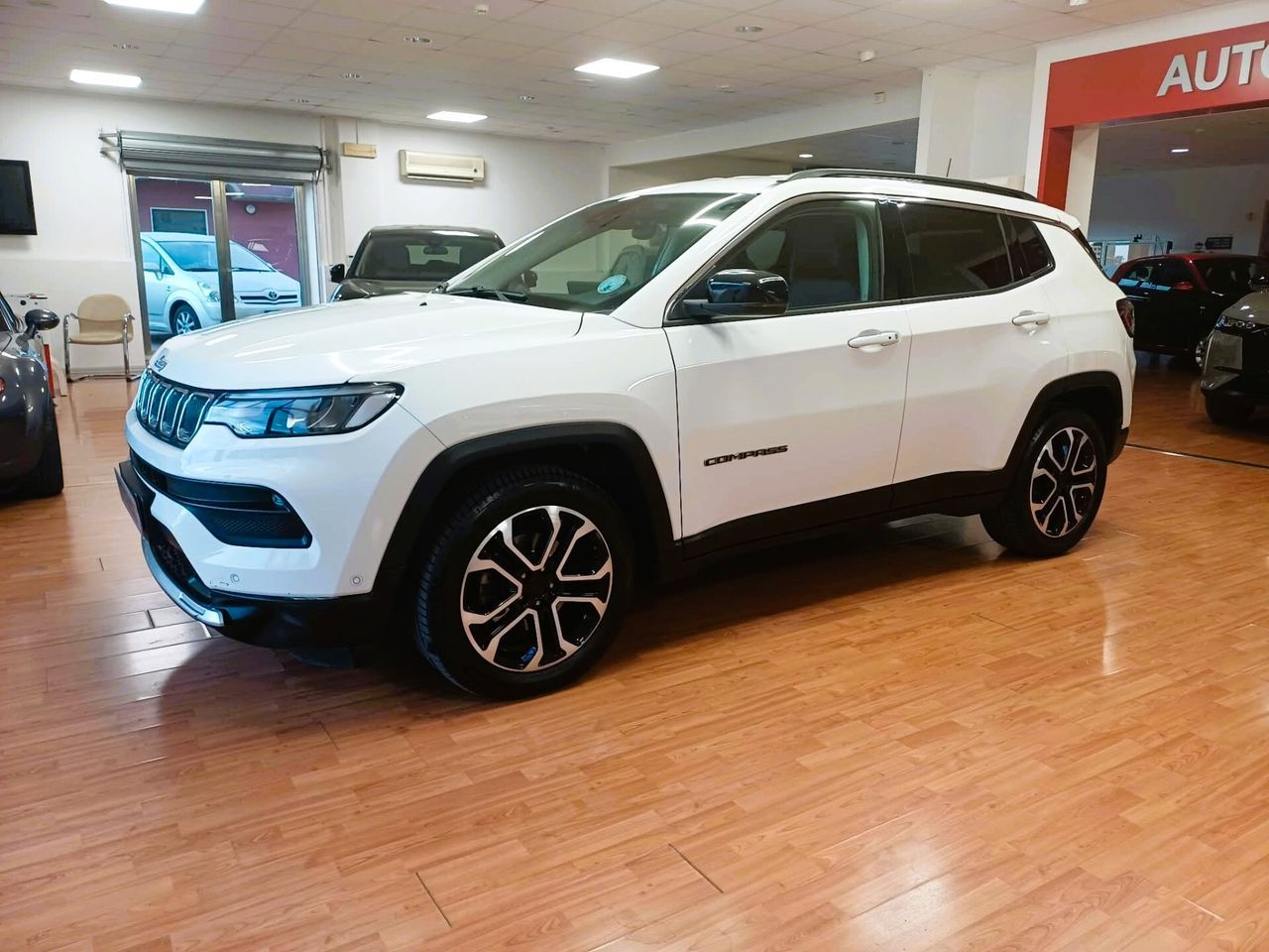 Jeep Compass 1.6 Multijet II 2WD Limited imagem 3
