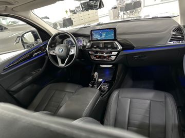Fahrzeugabbildung BMW X3 xD25d Luxury Line Alarm HUD Panorama Komfort