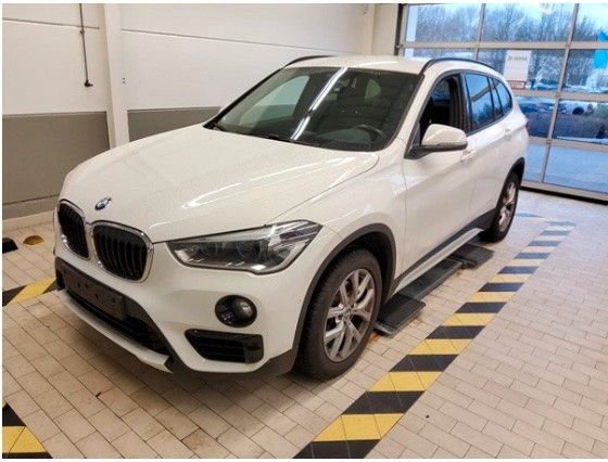 BMW X1 xDrive Sport Line SAG/HUD/AHK/St&Go/Park&Driv