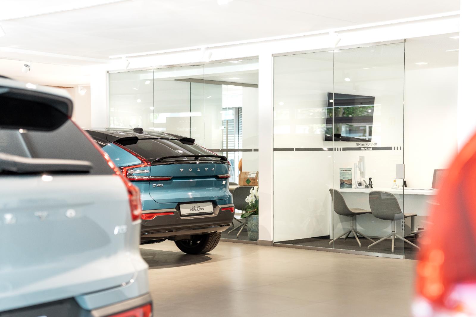 showroom-image-bottom