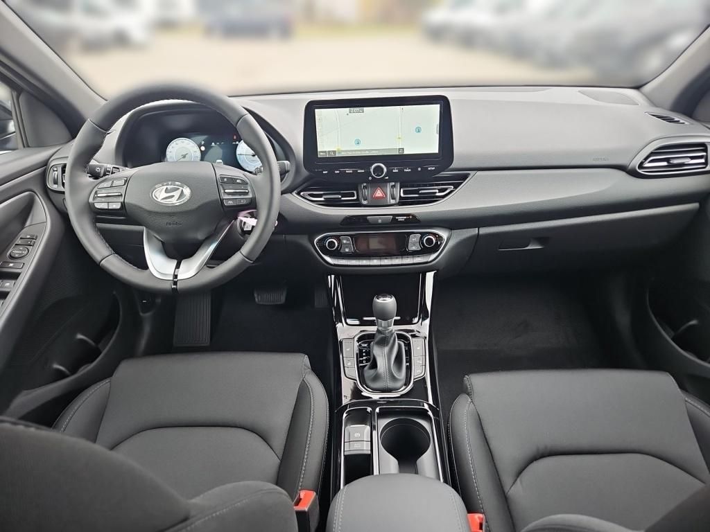 Fahrzeugabbildung Hyundai i30 FL 5-Türer ADVANTAGE 7-DCT 2xKlima SpurH