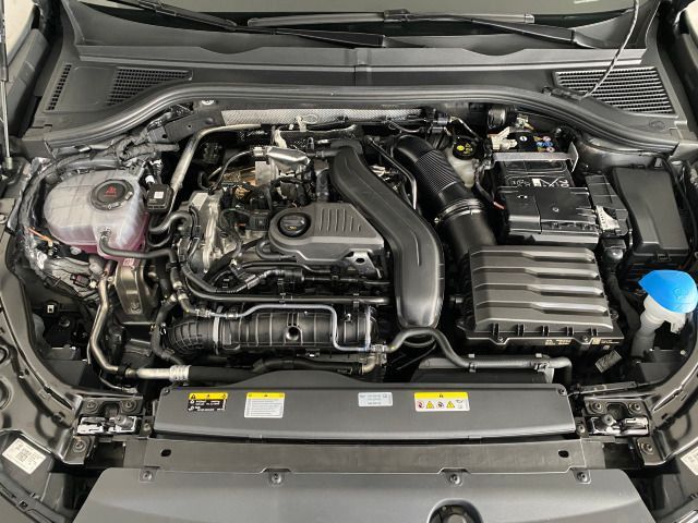 Passat Variant Business 1.5 eTSI DSG AHK+HUD