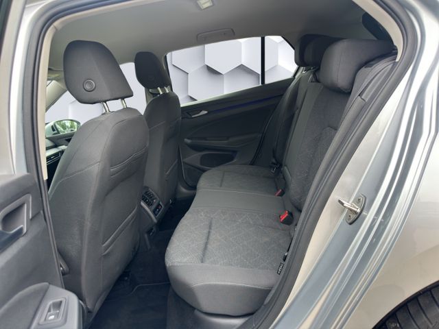 Golf Life 2.0 TDI LED PDC Rückfahrkamera ACC App