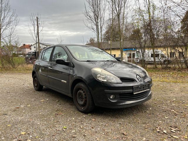 Renault Clio 1.2 16V  Rip Curl AHK 8fach TÜV