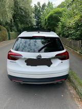 Opel Insignia CT Country Tourer 2.0 BiTurbo CDTI ... - Opel Insignia CT mit Diesel-Antrieb: Automatik