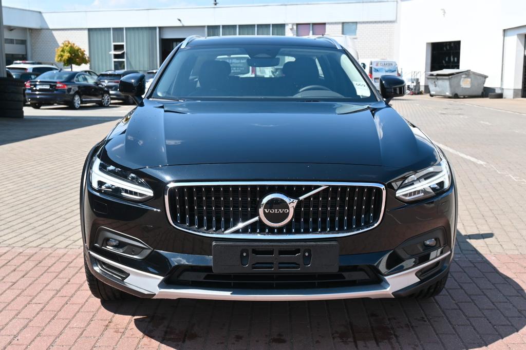 Volvo V90 Cross Country