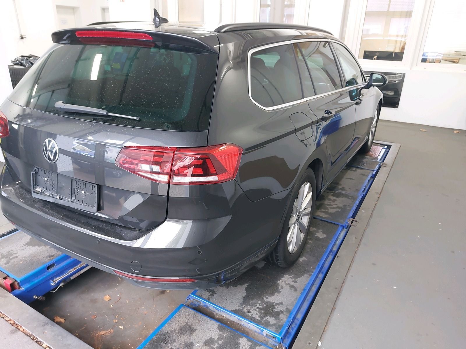 Volkswagen Passat Variant - Bild 5