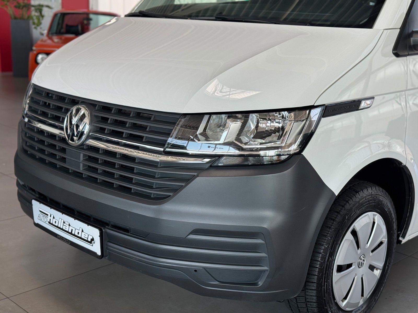 Fahrzeugabbildung Volkswagen T6 Transporter Kombi 2.0 TDI "Klima  9-Sitzer"