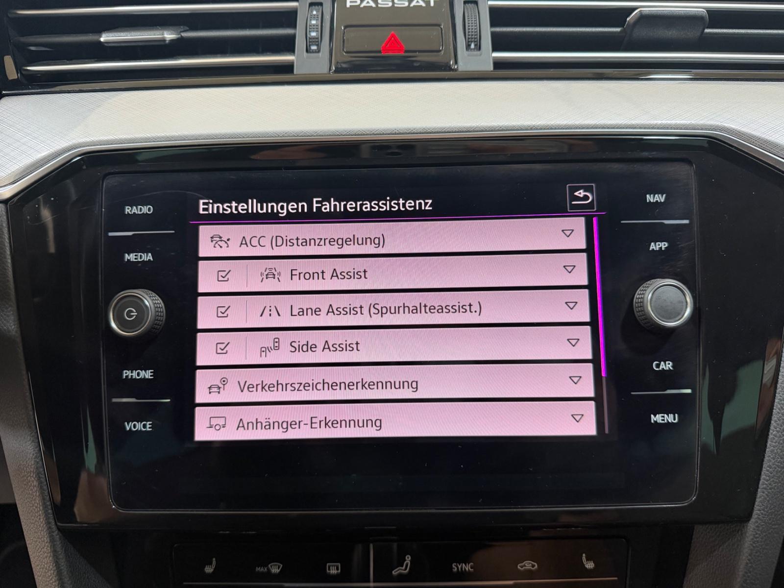 Volkswagen Passat Variant Business 2.0TDI DSG/STANDHEIZ/AHK