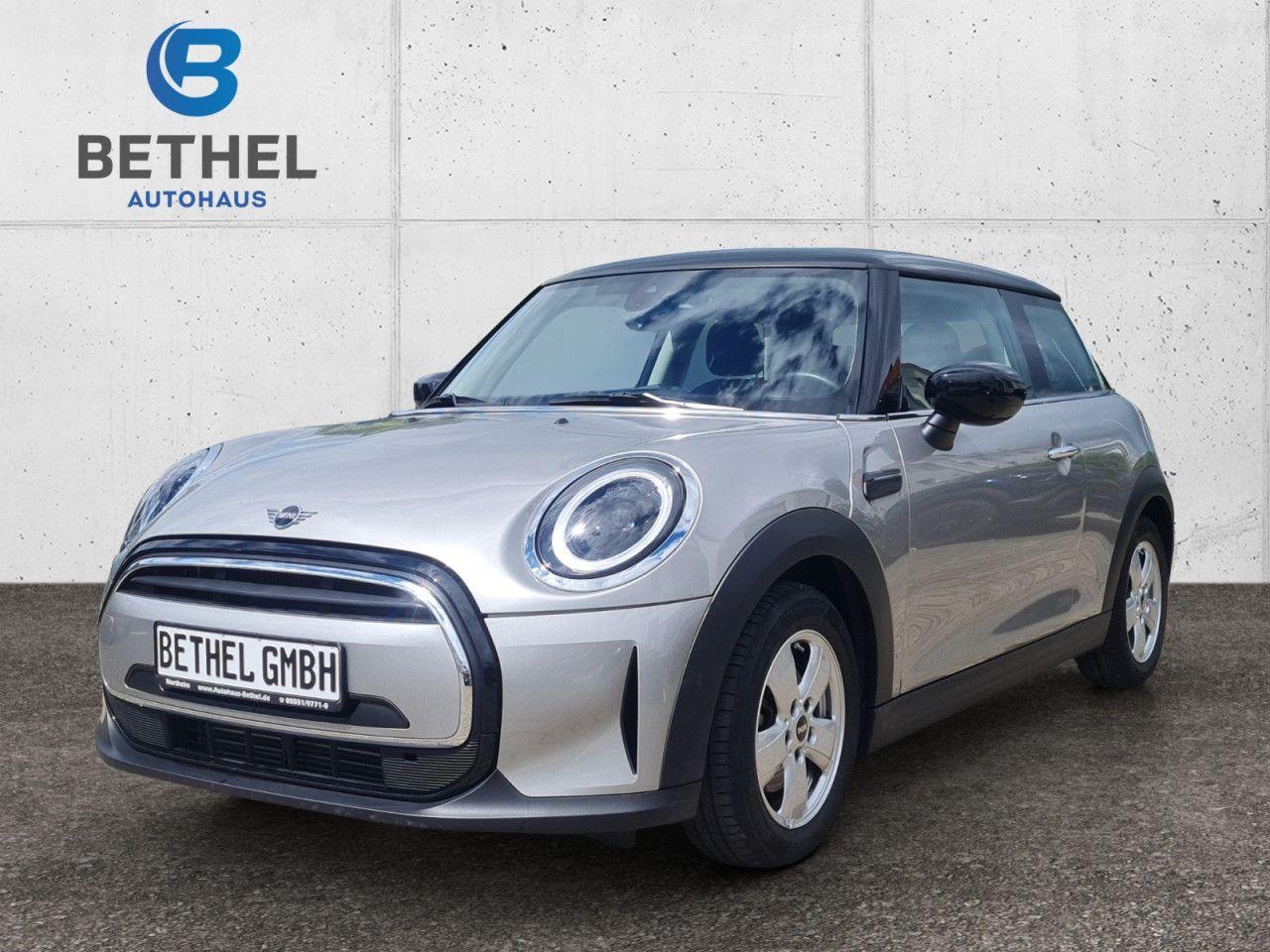 MINI Mini Cooper Essential Trim