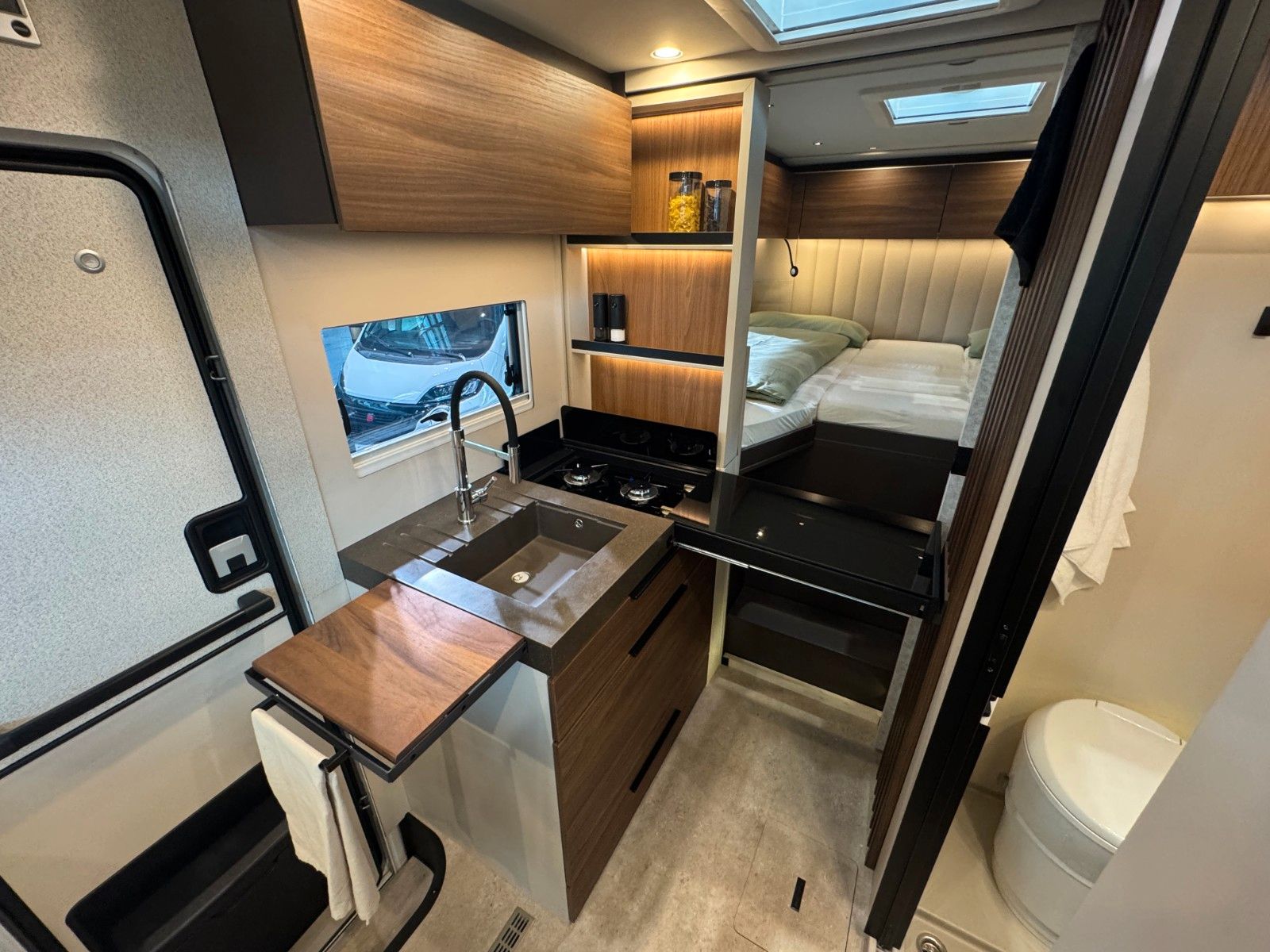 Fahrzeugabbildung Bürstner Signature SFT 7.1 NEUHEIT MODELL 2026!