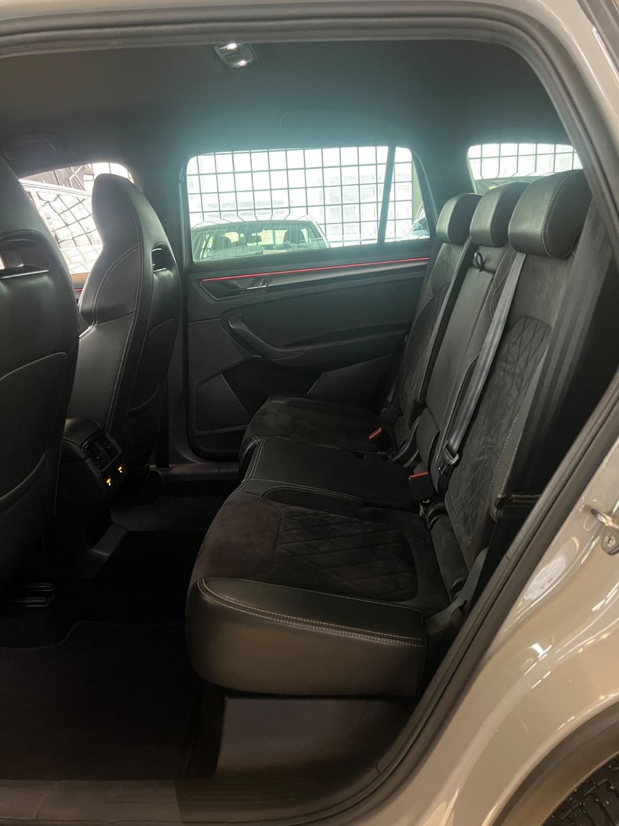 Fahrzeugabbildung SKODA Skoda Kodiaq * SPORTLINE * 4x4* RS SITZE *