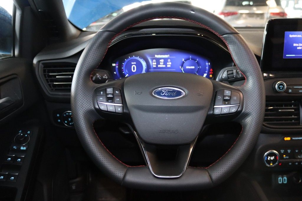 Fahrzeugabbildung Ford Focus 1.5 TDCI ST-Line X-Virtual-NAV-KAM-LED-AHK