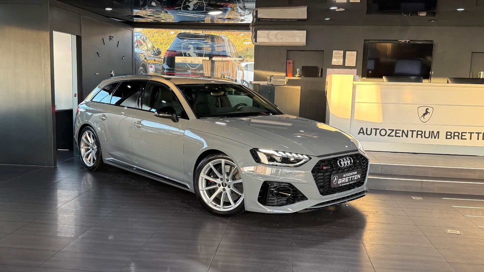 Audi RS4 Avant 2.9 TFSI Tiptronic*Quattro*SHZ*LED